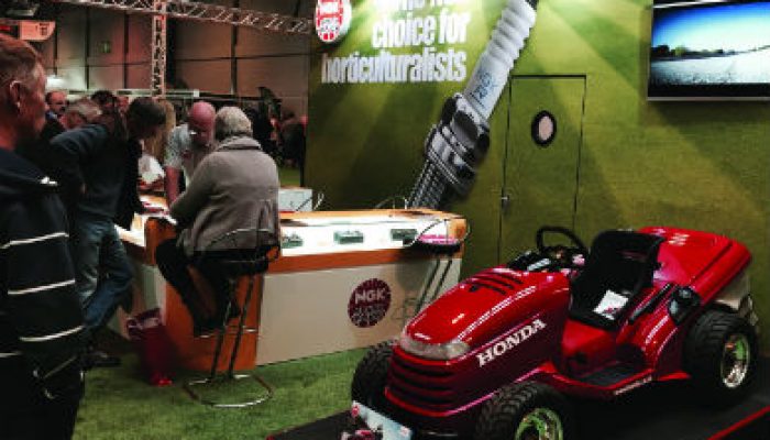 World’s fastest lawn mower attracts crowds to NGK stand