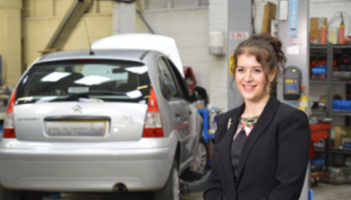 London garage highlights gender gap in motor industry for ITN