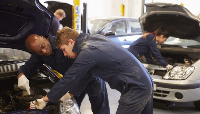 Automotive apprentices recognised with university UCAS points