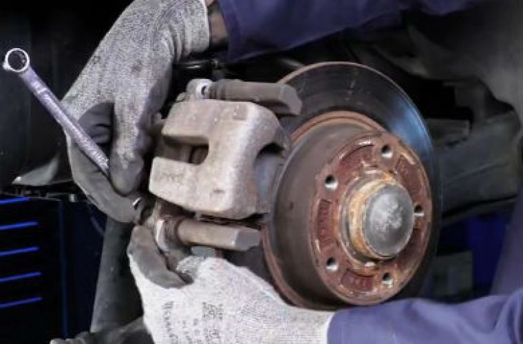 Video: how to replace rear brake discs with integrated bearing
