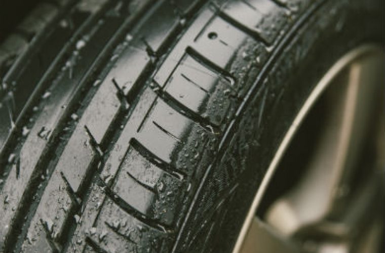 Tyre-related casualties down but drivers warned about dangers