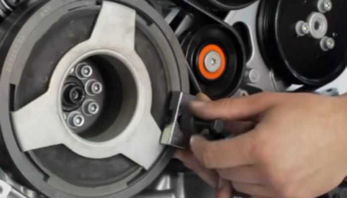 Video: how to remove and fit auxiliary belts