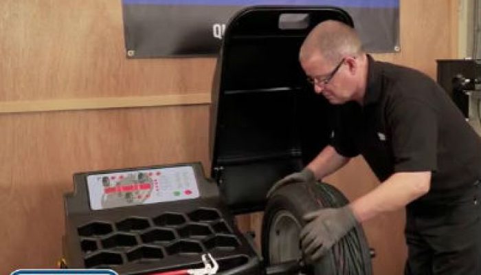 Video: Draper Tools semi automatic wheel balancer