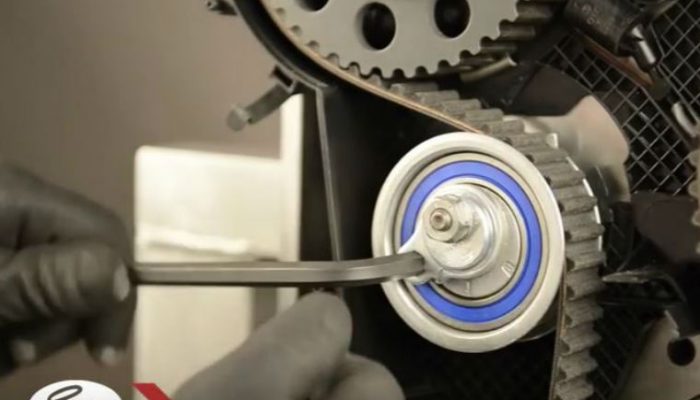 Watch: how to correctly rotate Gates tensioner