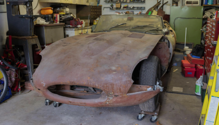 Remains of rusty E-Type Jag sells for £38K at auction