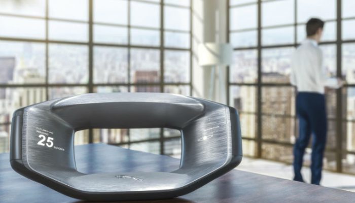 Jaguar reveals “Sayer” – the intelligent steering wheel