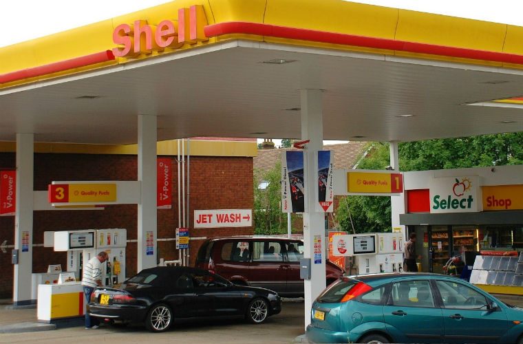 Shell in plans to open UK’s first “no-petrol” station