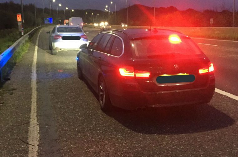 Driver flashes undercover police car in outside lane and instantly regrets it