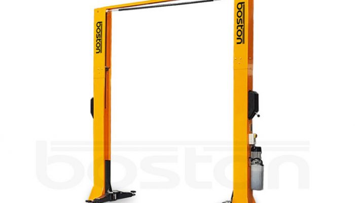 Save over £400 with Boston 4.2T twin ram hydraulic two post lift