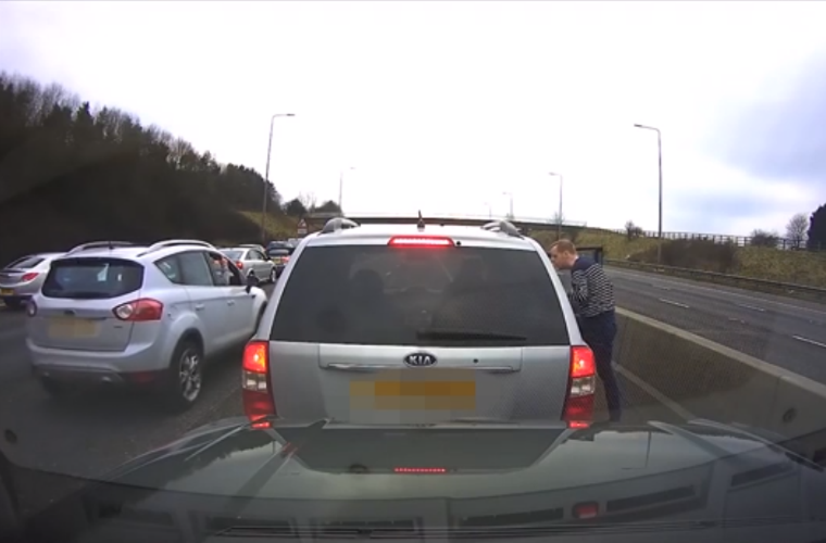 Watch: Motorway crusader wrongly blocks live lane because he thinks it’s been closed