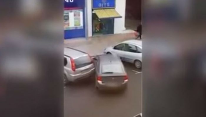 WATCH: Jaw dropping parking fail caught in Hull city centre