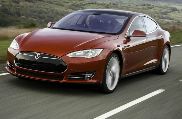 Tesla launches UK mobile repair service