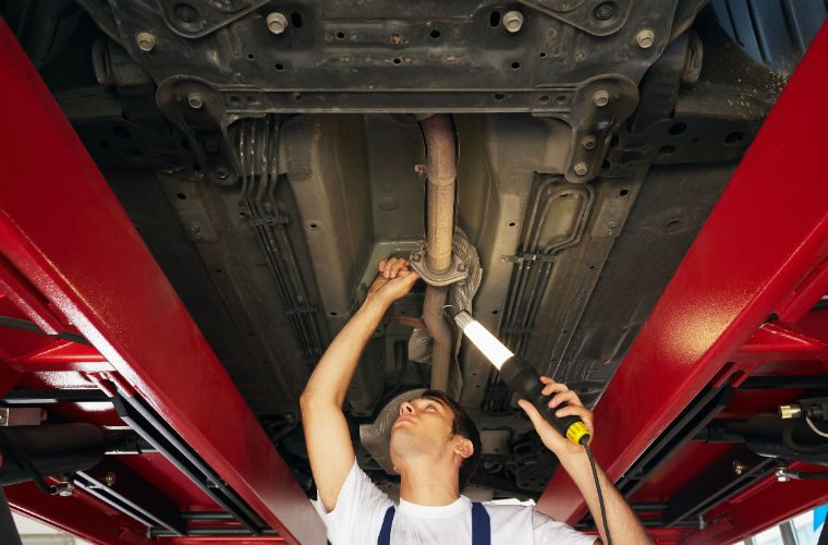 Garages accused of “bullying” customers into repairs following MOT change
