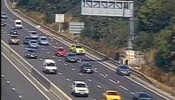 Driver abandons broken-down car on M1 because “they had somewhere to be”