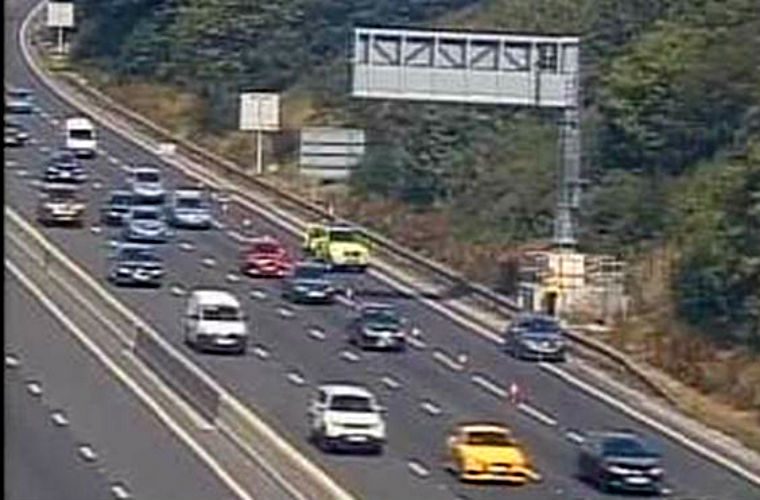 Driver abandons broken-down car on M1 because “they had somewhere to be”