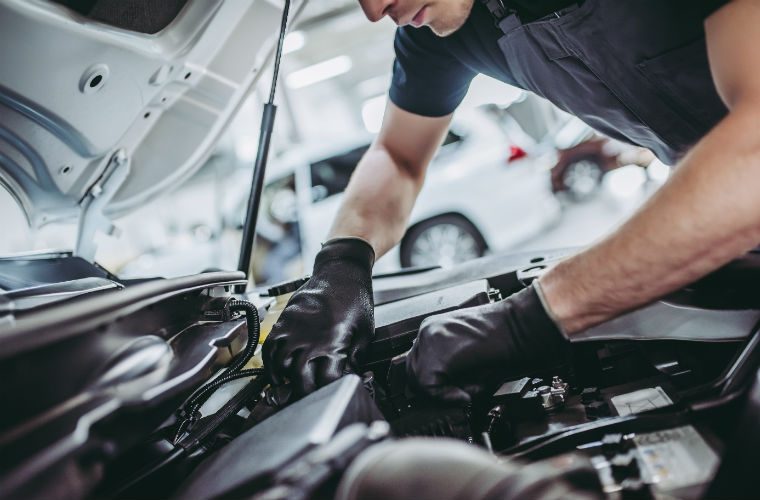 Dealerships failing to fix dangerous faults as 40% of motorists leave with MOT failures