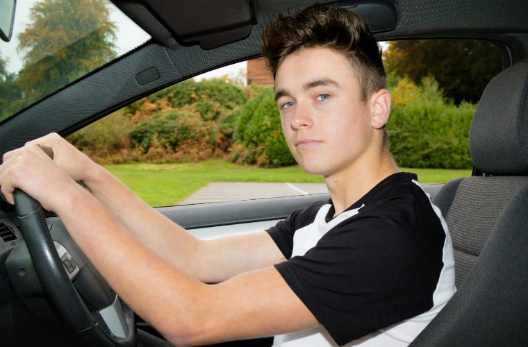 Government considers introducing graduated driver licences in England