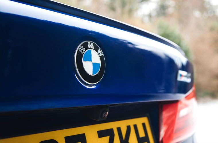 BMW recalls 268,000 UK cars over fire risk