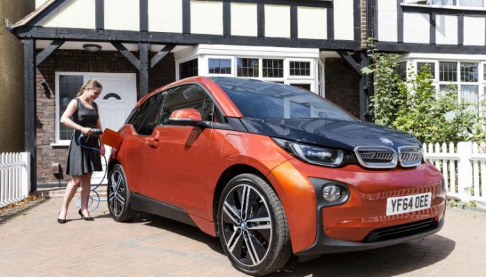 Ownership of electric vehicles to match petrol and diesel cars by 2022, report claims