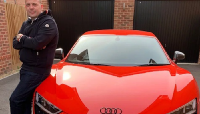 Audi R8 owner finds hidden graffiti following dispute with dealership over repairs