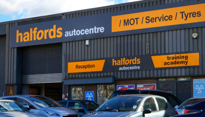 Halfords launches “free brakes for life”