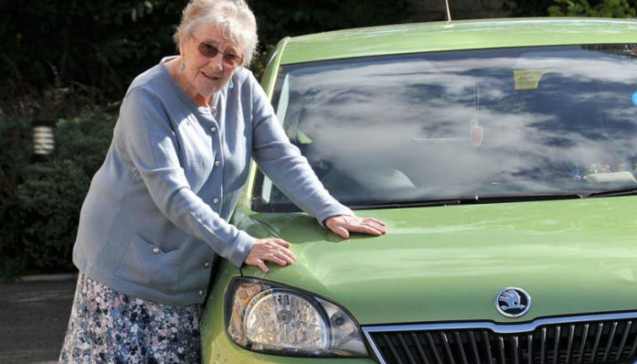 Main dealer dupes pensioner into part ex’ing 22,000-mile car for brand new one