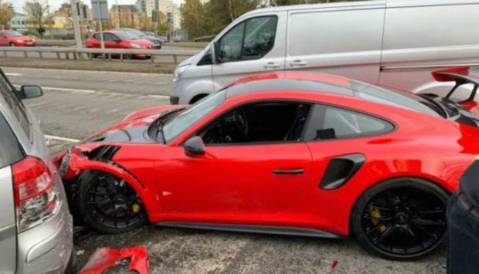 Man blames faulty brakes for brand new £200K Porsche test drive crash