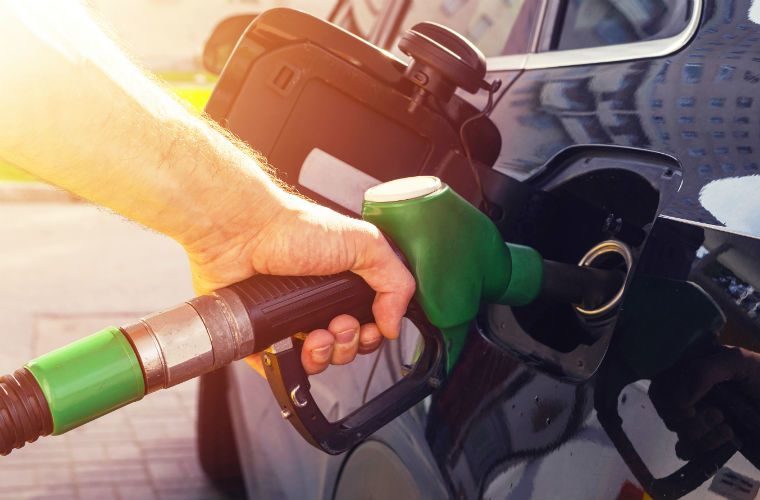 Government set to make E10 petrol switch in 2021