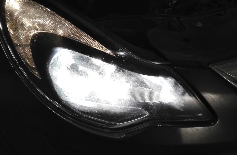 Millions of cars on UK roads with defective headlights, study suggests