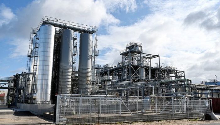 Slicker transforms first UK waste oil in green investment