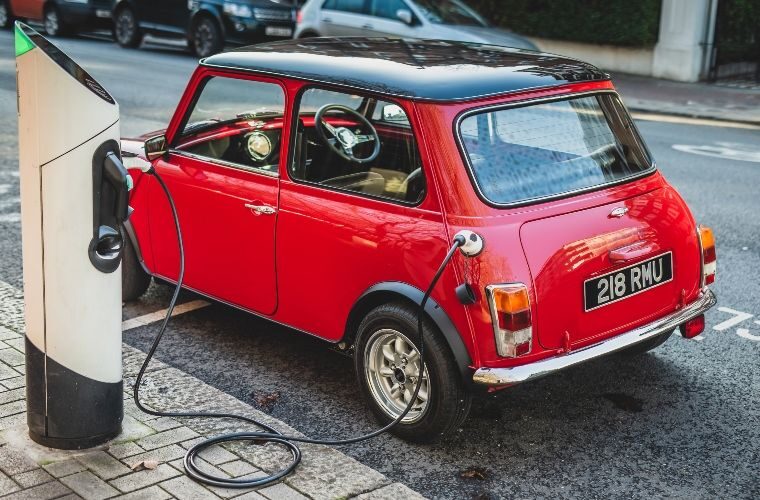 British firm launches classic Mini electrification kit