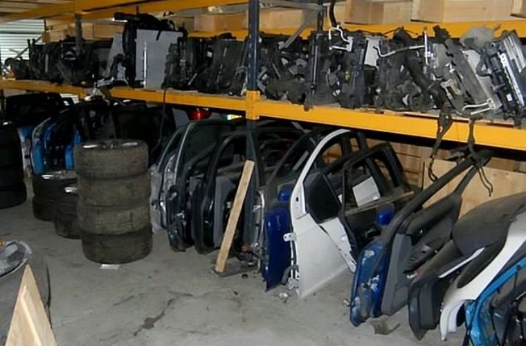 Chop shop ‘gang’ ordered to pay back £1million after stealing 117 cars