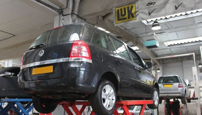 Guide: Vauxhall Zafira clutch replacement