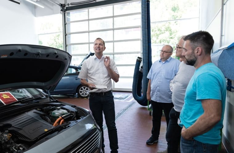 Bosch launches new electric/hybrid vehicle system awareness course