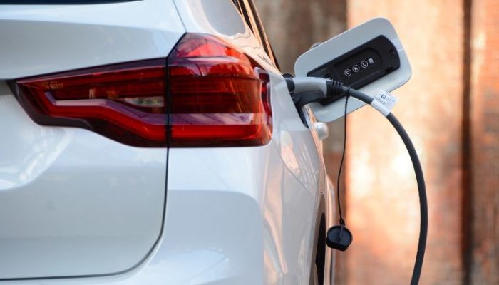 Electric vehicles more likely to fail MOTs than petrol and hybrid vehicles, study suggests