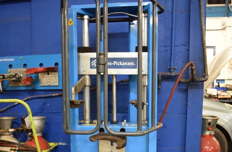 Stafford garage impressed with Sykes-Pickavant pneumatic coil spring compressor