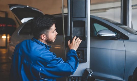 DVSA introduces new jacking equipment specifications for Class 4 MOT bays