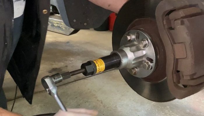 Review Sykes-Pickavant’s 12 tonne hydraulic hub puller plate for GW Views
