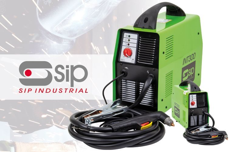 SIP inverter plasma cutter boasts integrated compressor