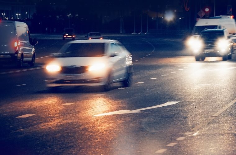 Car headlights are too bright, one-in-four drivers say