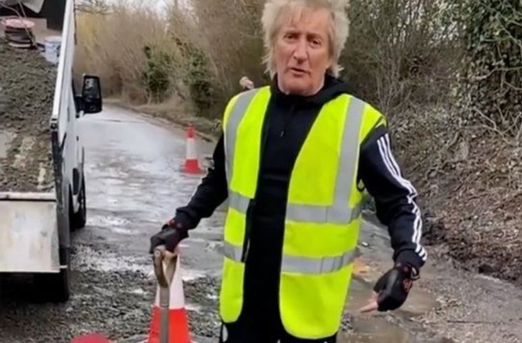 Rod Stewart DIY pothole repairs prompts council warning