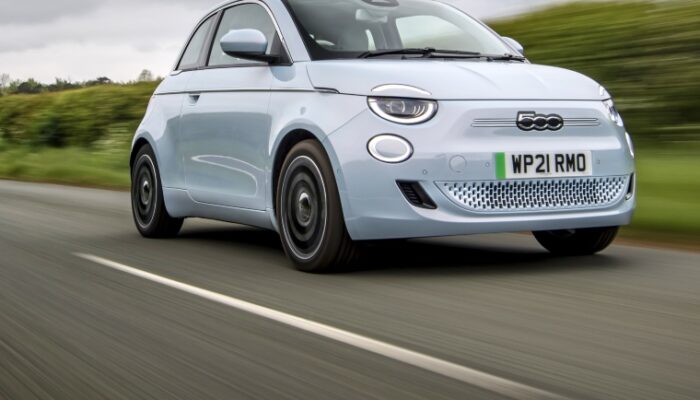 June sees weakest new car market for the month since 1996