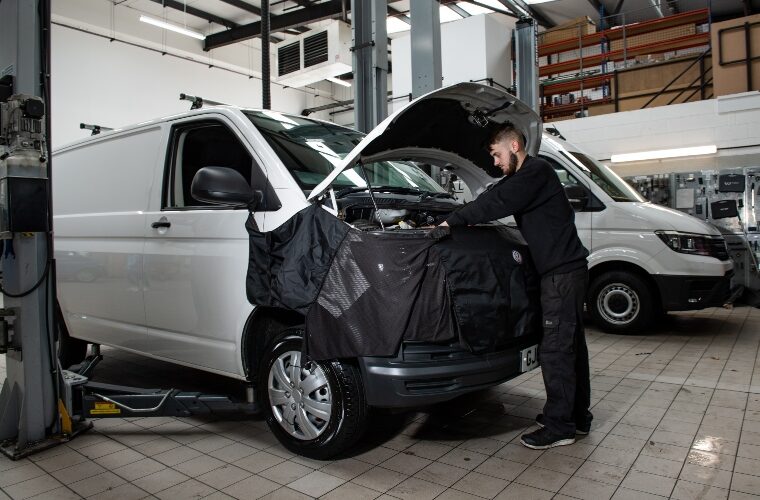 Volkswagen Commercial Vehicles launches new online service booking portal