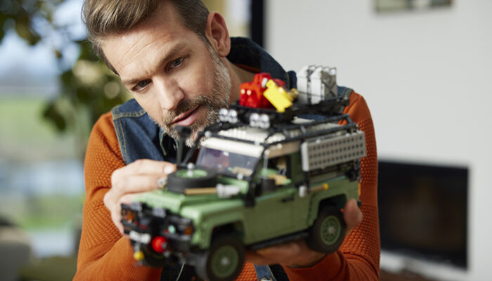 Now you can rebuild a Defender 90 in your spare time too