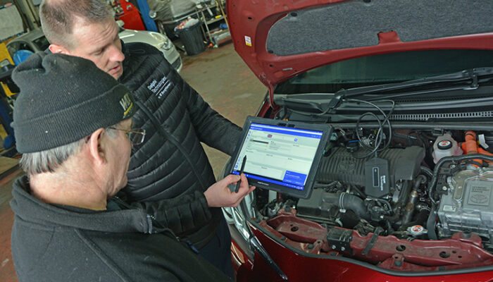Flintshire garage completes record e-learning hours on Delphi Academy