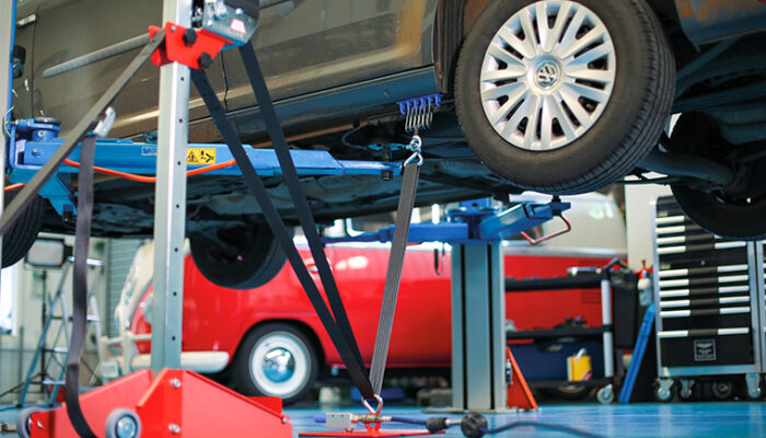 The Power-TEC pulling tower will elevate your bodywork repair process to new heights