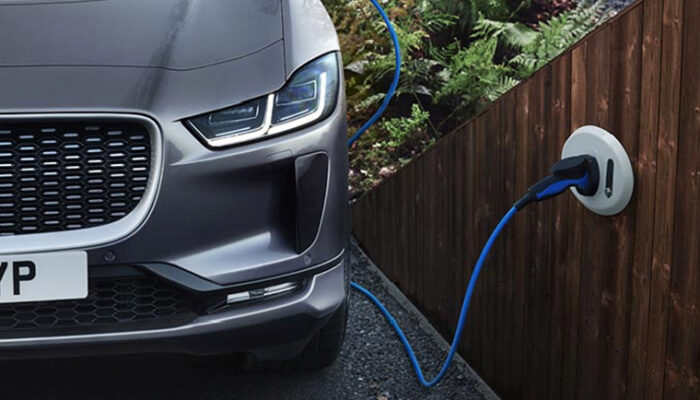 Jaguar pauses new car sales ahead of electric transition