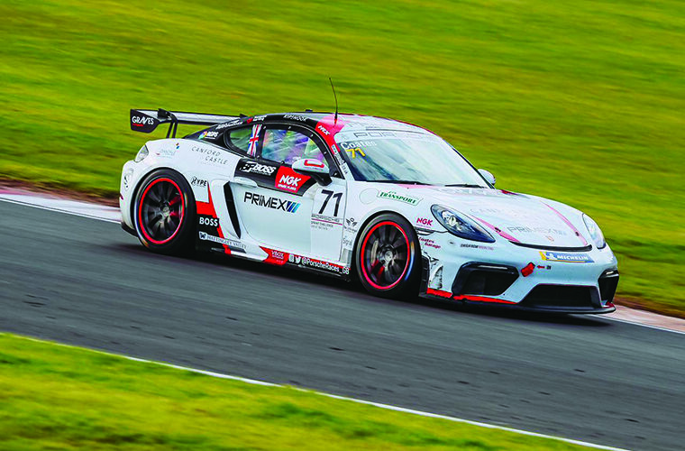 Coates in contention for Porsche title