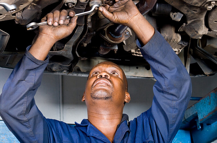 Dealer service technician pay up 13% amid skills shortage