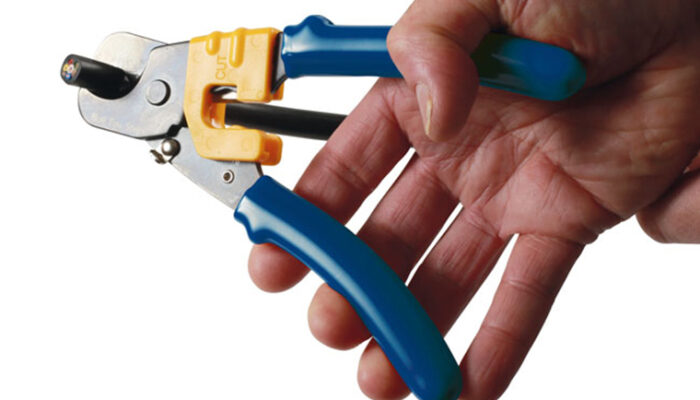 Sturdy and versatile twin-jaw cable cutters from Laser Tools